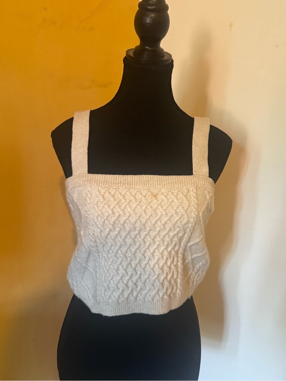 H&M Cream Cable Knit Cropped Tank